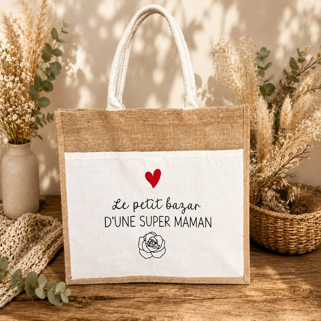 Sac cabas en toile de jute et toile écrue avec message Le petit bazar d'une super Maman, cœur rouge et rose stylisée